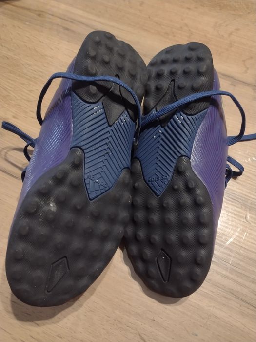 Детски футболни обувки Найк- бутонки- 34, Адидас стоножки - 33