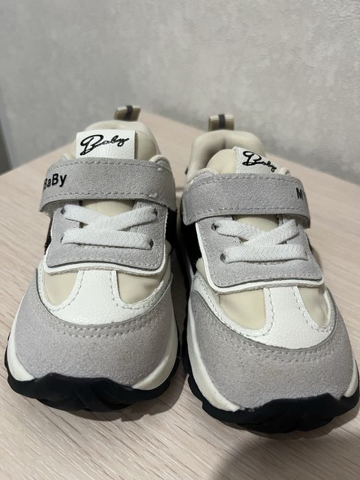 Кроссовки для малыша