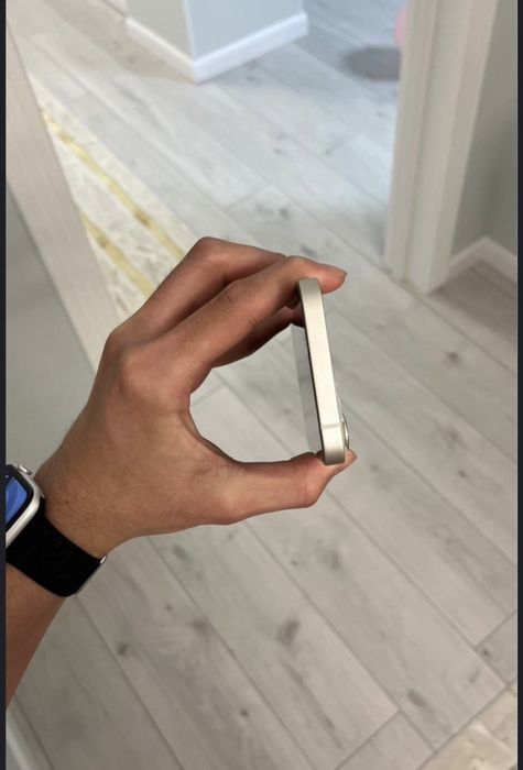 Продам iphone 13