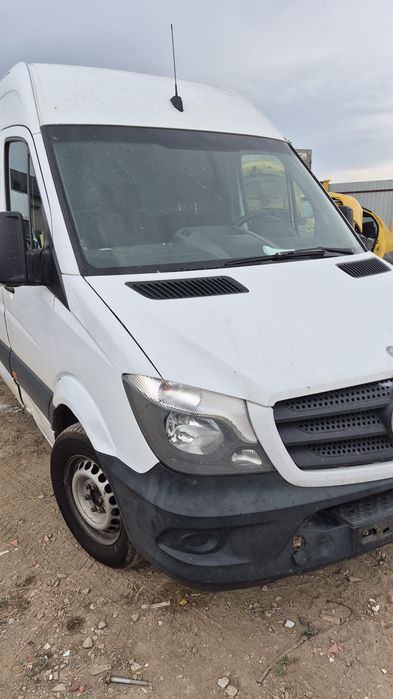 Far faruri dreapta stânga Mercedes Sprinter 906 2016 AUTOUTILITARA 2,2CDI