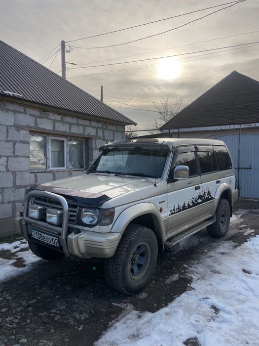 Продам Паджеро 2