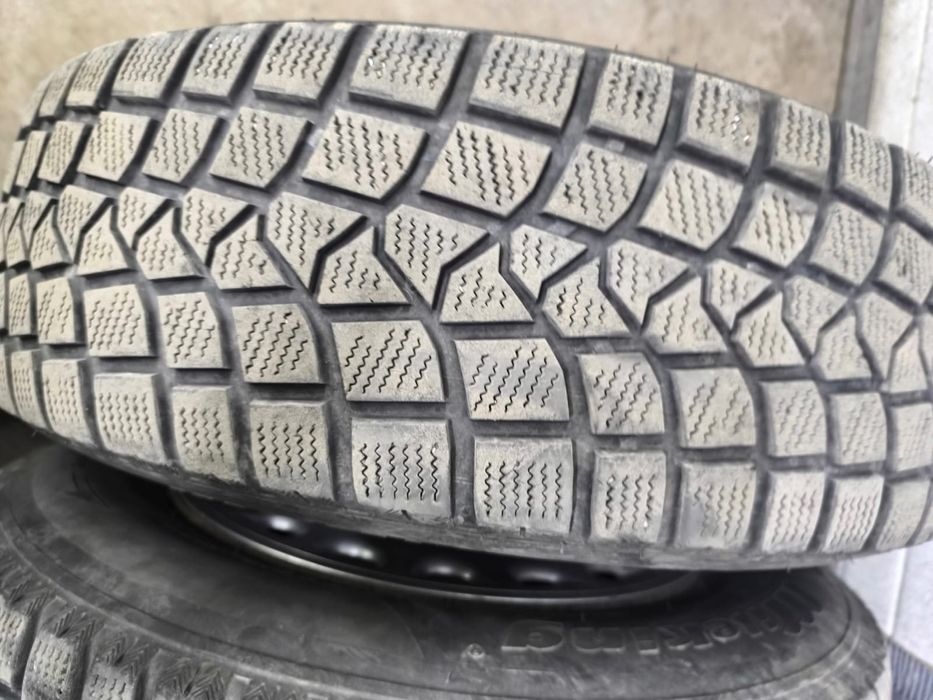 Резина с дисками зима в отличном состоянии