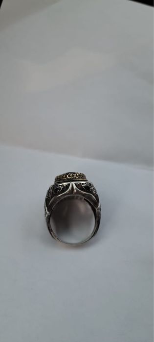 Продам серебряное кольцо