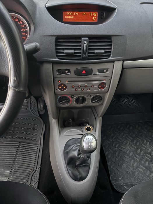 Renault symbol GPL 1.2