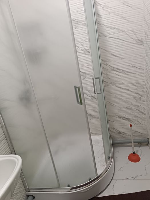 1 kishiga joy bor Student bollarga kvartira sheriklikka BEZMAKLER