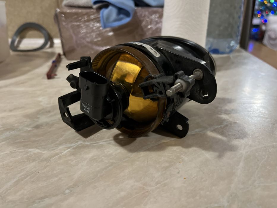 Proiector ceata passat b6