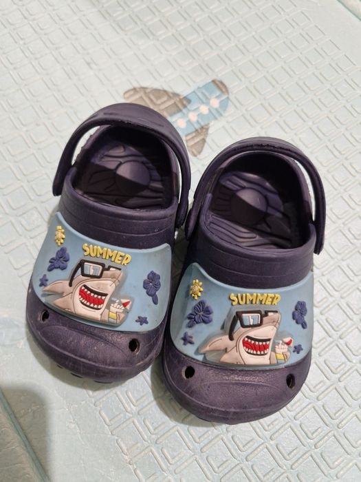 Papuci marca DD step,pentru baieti