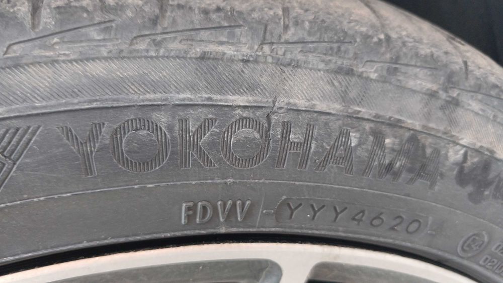 Резина Yokohoma 235/45 R18