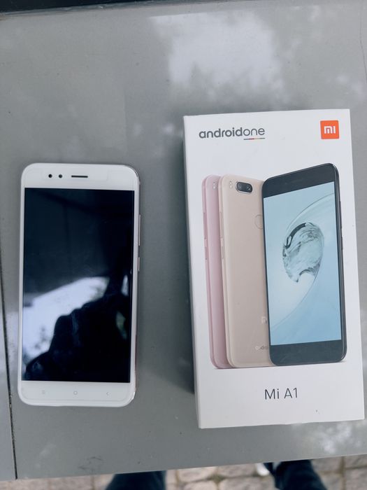 Телефон Xiaomi A1 Dual sim 32gb micro sd. Срочно!