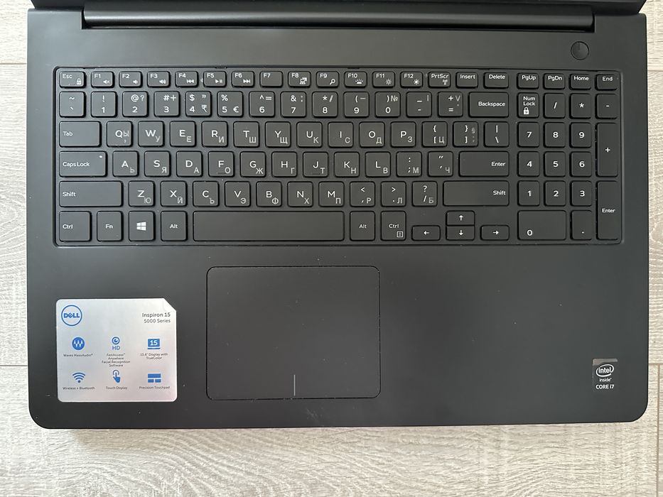 Лаптоп DELL 15.6 inspiron 15