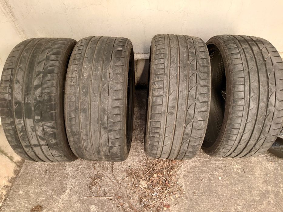 Bridgestone S001 245/35/19