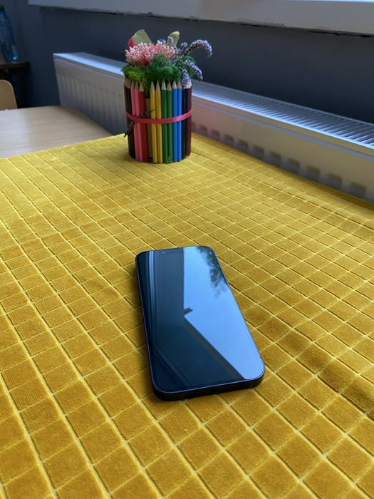 Vand iphone 14 normal