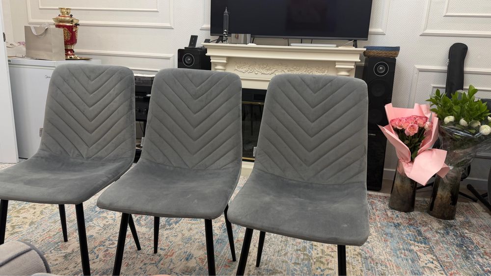 Продам кухонные стулья срочно