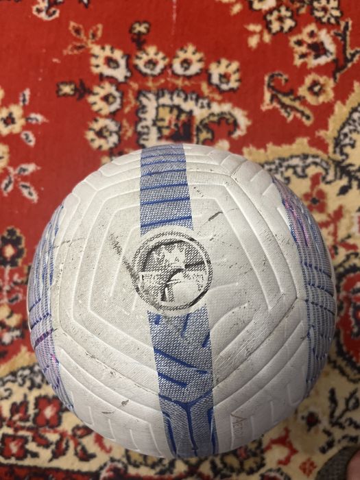 продаю мяч найк