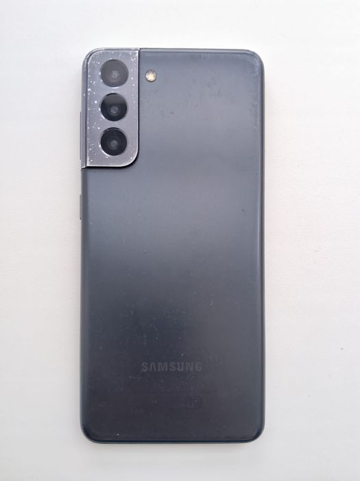 Samsung s21 обменяю