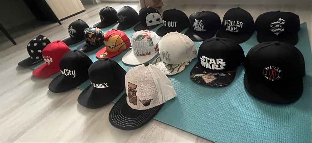 Шапки с козирка rocawear nfl hustler