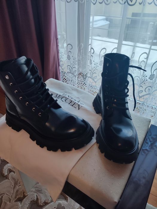Ghete Alexander McQueen damă 37,5