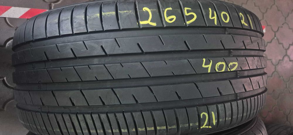 anvelope Momo 265/40/21