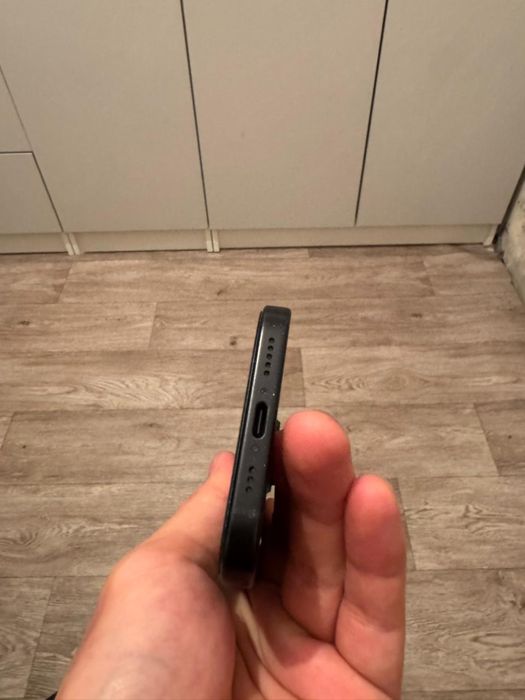 Продается iphone 15  128 gb