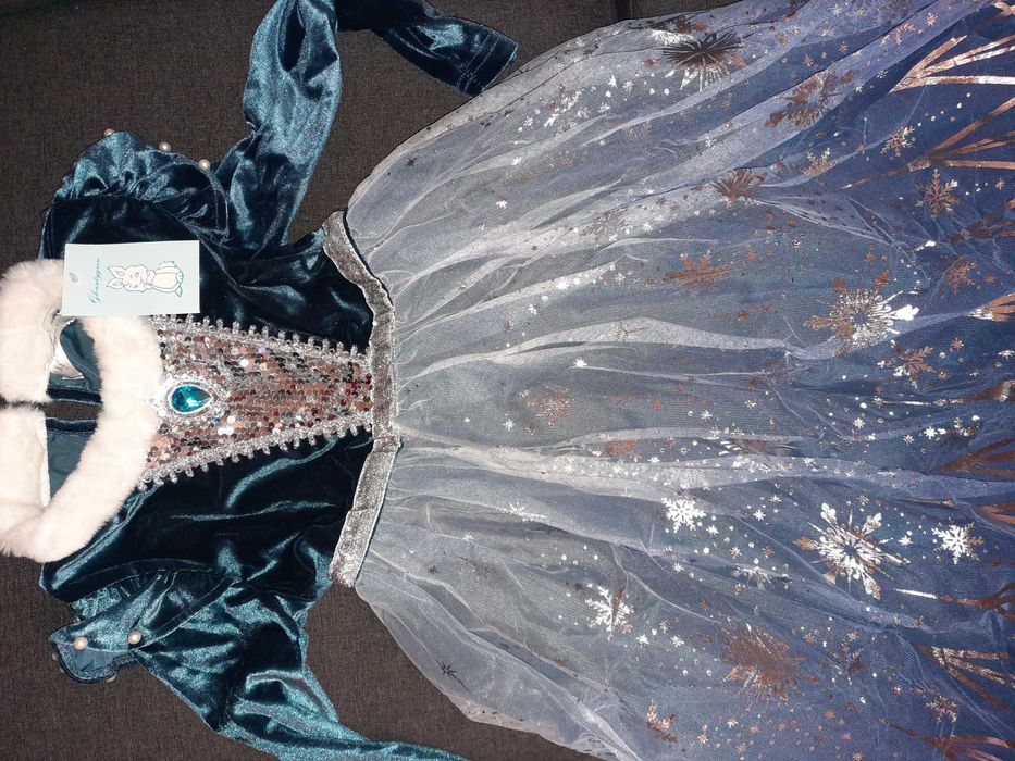 Rochie/ rochita Elsa Frozen noua cu blanita