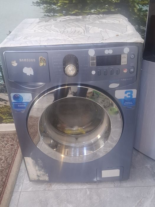 Kir moshina sotiladi