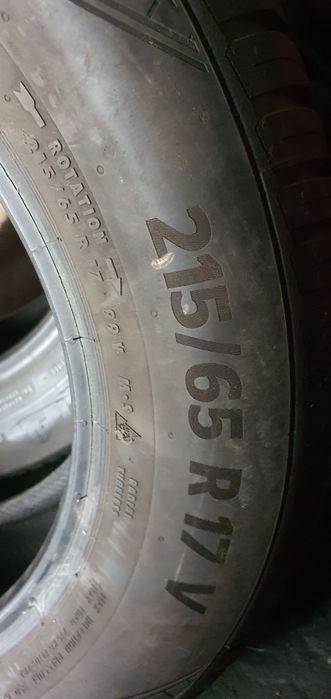 Гуми 2бр 215/65/17 - 1бр  115лв