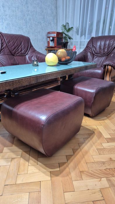 Холна гарнитура от естествена кожа и масив