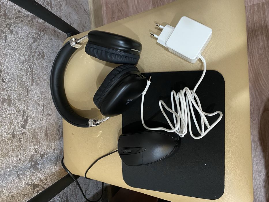 Обменяю новый Ноутбук на Айфон