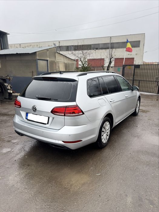 VOLKSWAGEN Golf 2019 — imagine 3