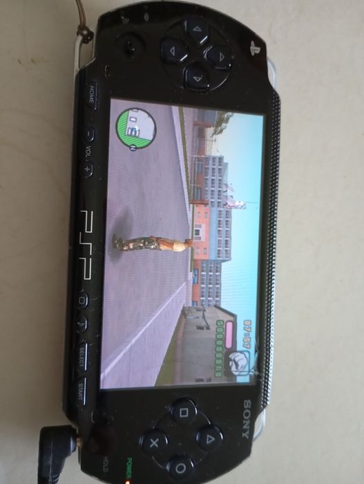 6 jocuri PSP impecabile la prețul de 150 lei toate