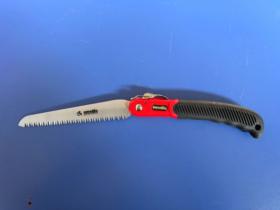 Триони,лозарски и градински ножици