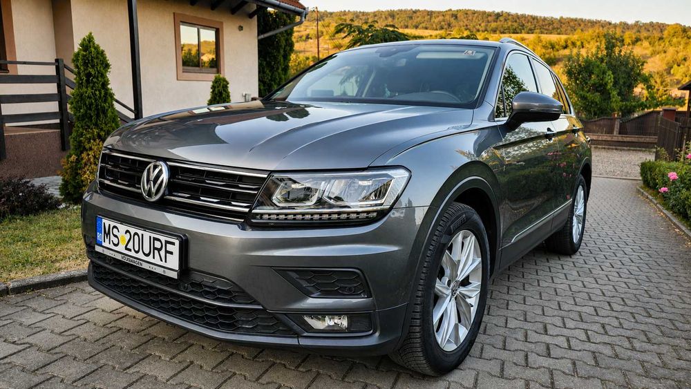 VOLKSWAGEN Tiguan