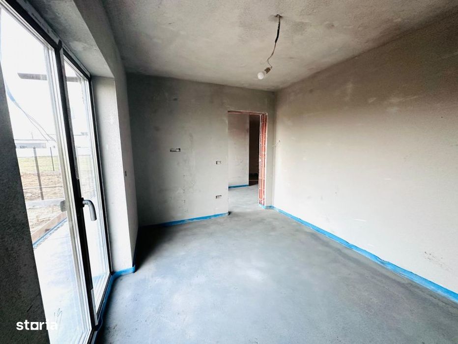 Duplex pe parter 4 camere si 2 bai - Mosnita Noua in zona foarte buna