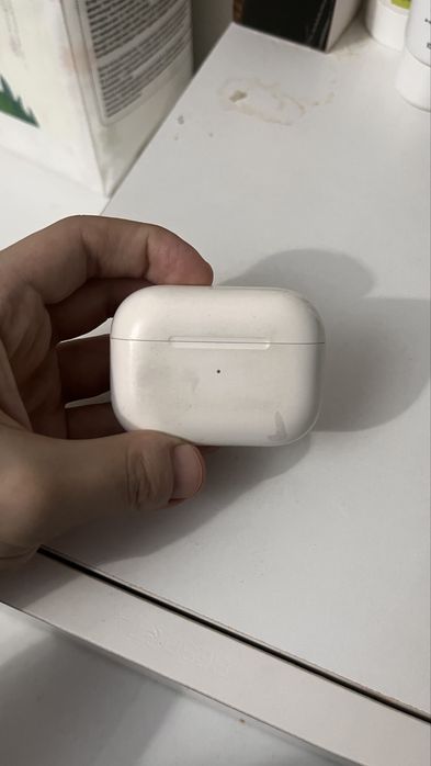 Продам airpods pro б/у