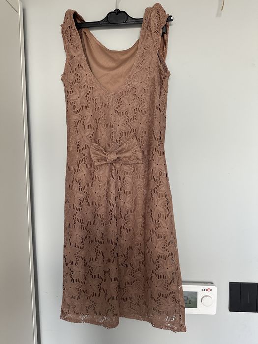 Rochie de zi dantelata