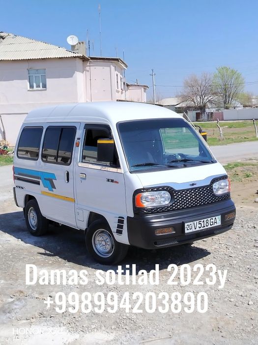 Bir qoʻl minilgan taksi qilinmagan qo'shimcha jixoz qilingan. Shumka