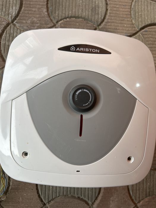 Boilar ariston 15 l