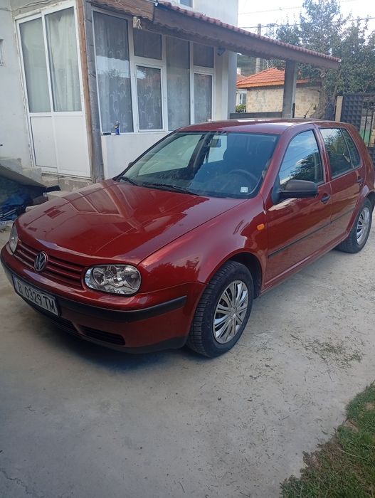 Golf 1.4 75hp Цяла