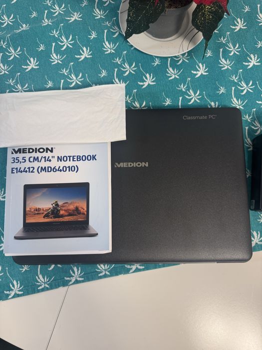 Laptop HD de 35,5 cm (14 inch) (Intel Core i5-10210U, SSD 512 GB