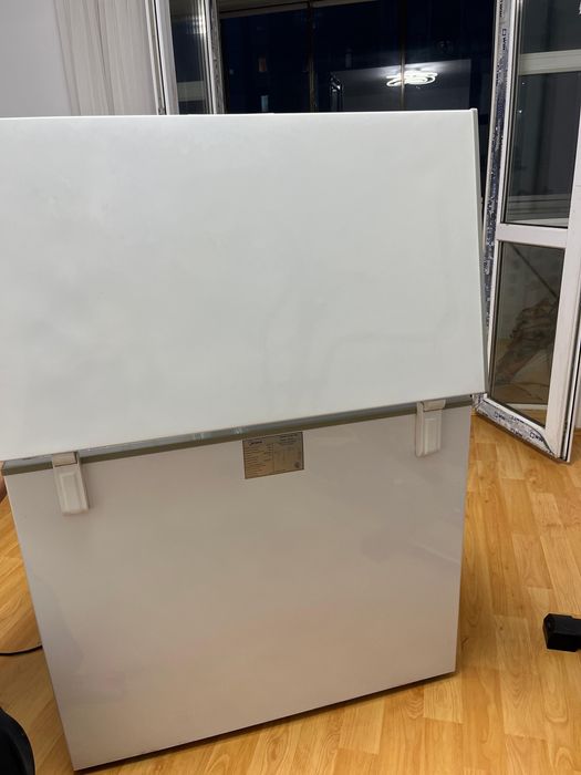 Midea морозильник