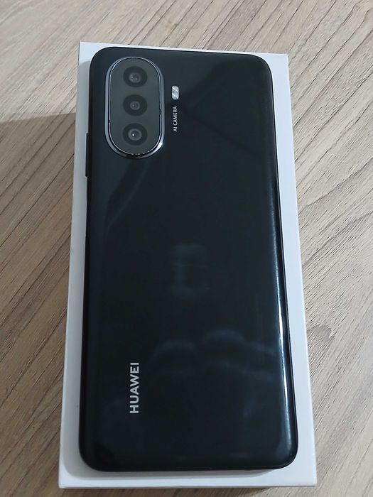 Huawei nova  y70