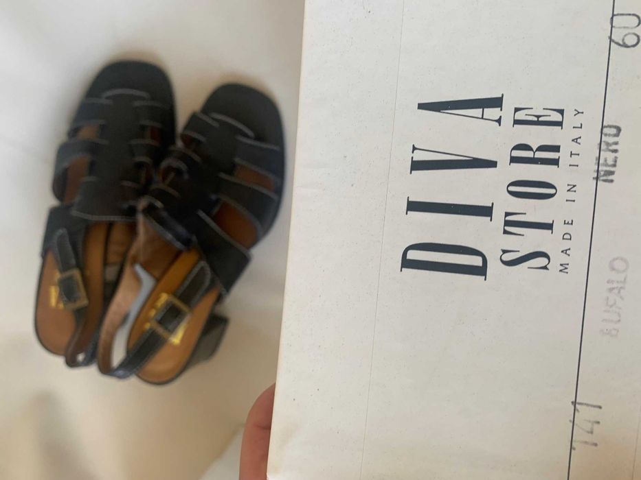 Продавам чисто нови италиански обувки естествена кожа 38 номер