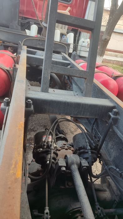 Fanon sotiladi 2009yil