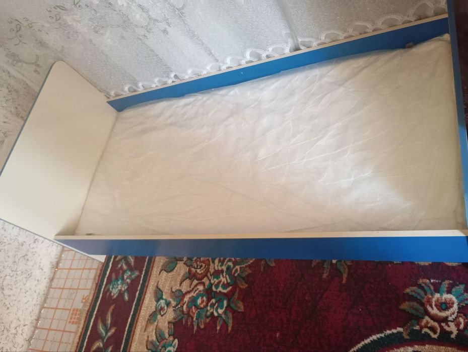 Detski kravat va partcha sotiladi