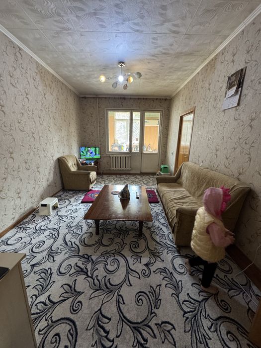 Продается 2х 1й этаж юнусабад 11