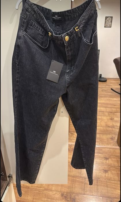 Дънки с широк крачол