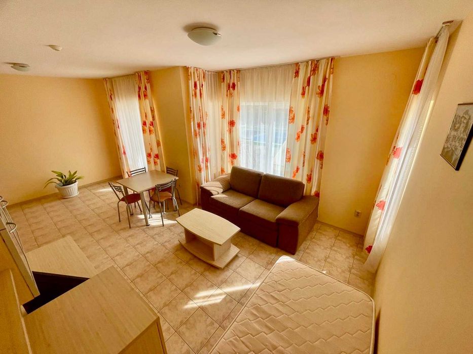 Продава се Двустаен апартамент в Свети Влас - 70 кв.м за 1113 €/кв.м - Снимка #2