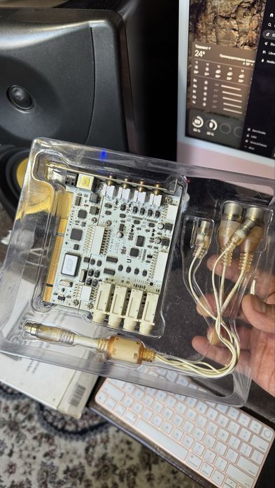 Звуковая карта ESI Julia Professional PCI Audio Interface.