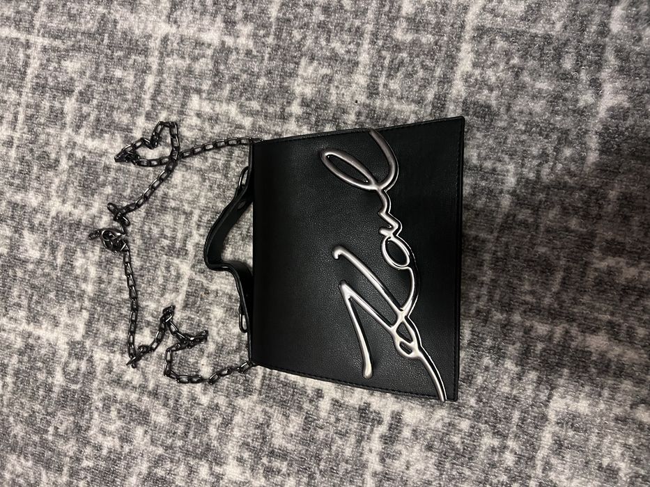 Karl lagerfeld 65€