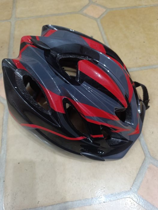 Срочно продам защитный шлем